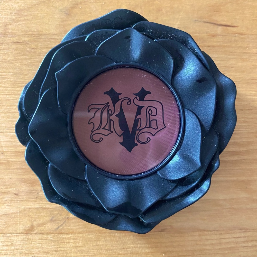 KVD Everlasting Blush in Rosebud
